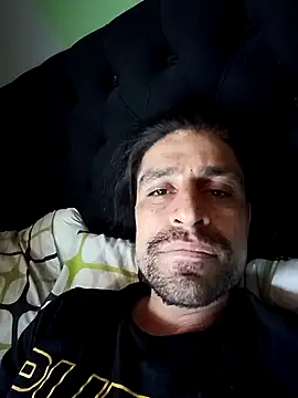 Snapshot of Quemoustro chatting on January 28, 7:32 pm Quemoustro online show from January 28, 7:32 pm