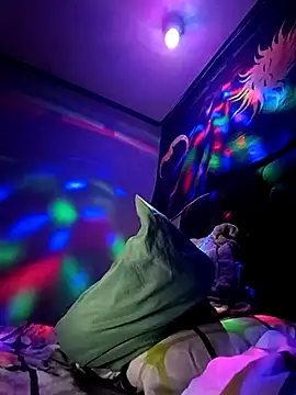 Snapshot of Quemoustro chatting on February 10, 12:41 am Quemoustro online show from February 10, 12:41 am