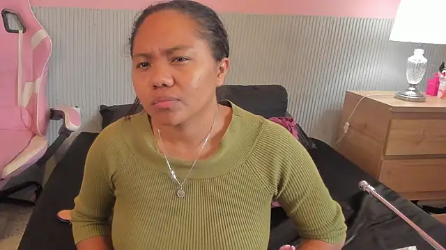 yeikafoxy online show from April 1, 11:33 am