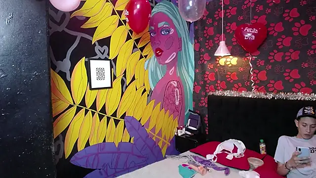 Snapshot of SimonAndJocelyn chatting on February 16, 10:21 pm SimonAndJocelyn online show from February 16, 10:21 pm