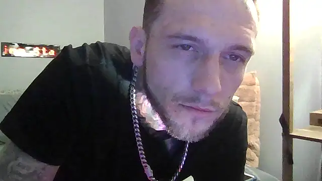 cruz815 online show from May 12, 1:03 am