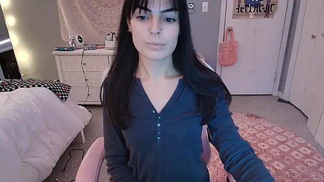 Snapshot of princesselysia chatting on November 12, 7:35 pm princesselysia online show from November 12, 7:35 pm