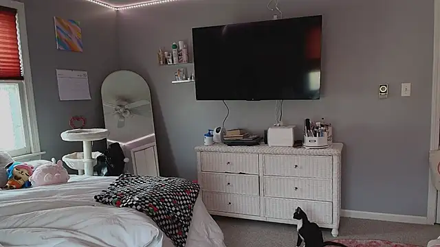 Snapshot of princesselysia chatting on March 15, 4:02 pm princesselysia online show from March 15, 4:02 pm