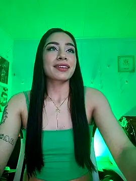 Marce0 online show from April 3, 8:18 pm