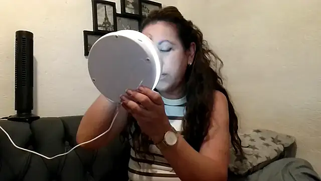 MirandaLatinaLovely online show from April 4, 4:59 pm