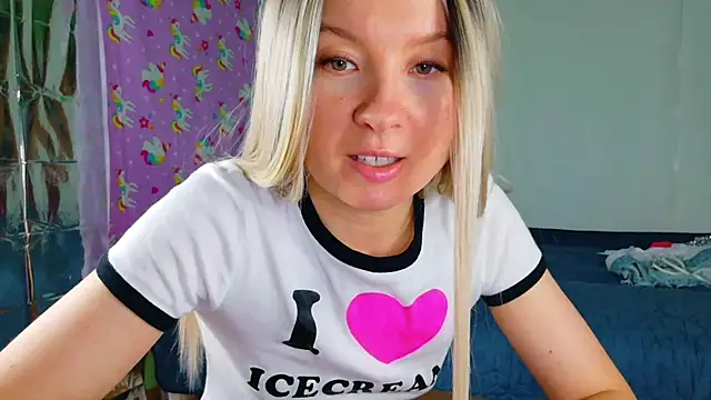 Snapshot of TwerkingCheerleader chatting on November 2, 10:50 am TwerkingCheerleader online show from November 2, 10:50 am