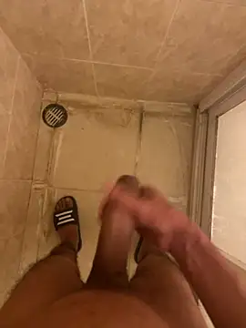 Snapshot of toni1405 chatting on January 31, 2:26 am toni1405 online show from January 31, 2:26 am