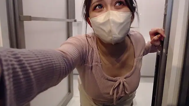 Snapshot of OMG-satsuki chatting on February 17, 5:47 am OMG-satsuki online show from February 17, 5:47 am