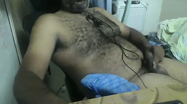 Snapshot of awesomeroc123 chatting on February 22, 5:57 pm awesomeroc123 online show from February 22, 5:57 pm