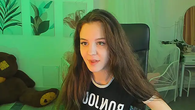 MilaStoyne online show from February 21, 9:13 am