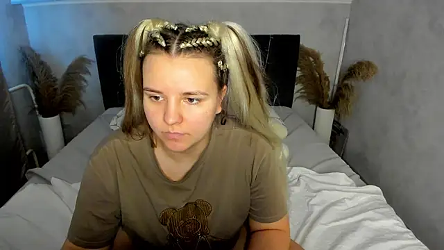 Jenny Jimmy online show from February 20, 6:26 am