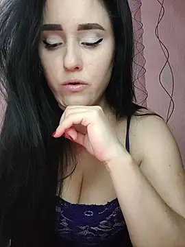 AddieAdams online show from April 8, 7:52 am