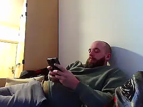 Chester 2006 online show from February 11, 2:46 pm