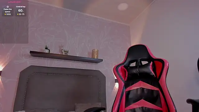 alessia leroy online show from February 5, 7:29 pm