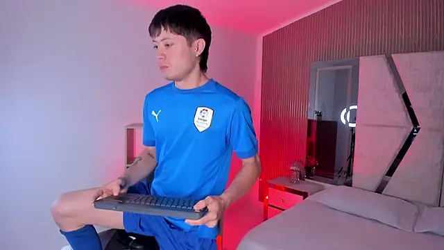 marcuscollins1  online show from January 14, 12:55 pm