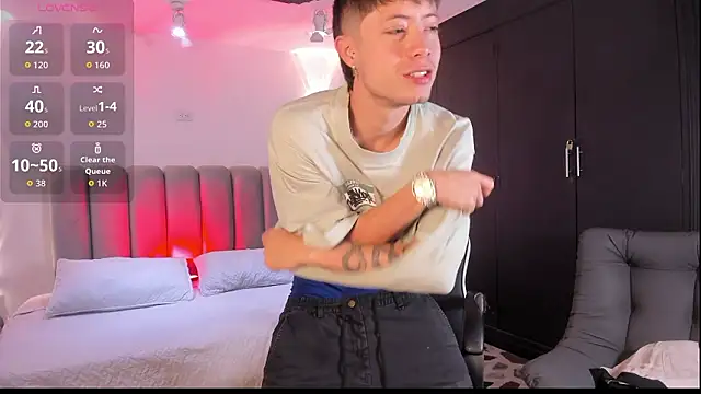 marcuscollins1  online show from January 19, 12:20 pm