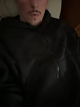 Snapshot of giumy91 chatting on March 4, 3:07 pm giumy91 online show from March 4, 3:07 pm