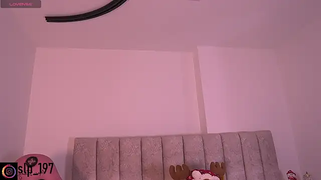 sara lopee1 online show from December 15, 11:58 am