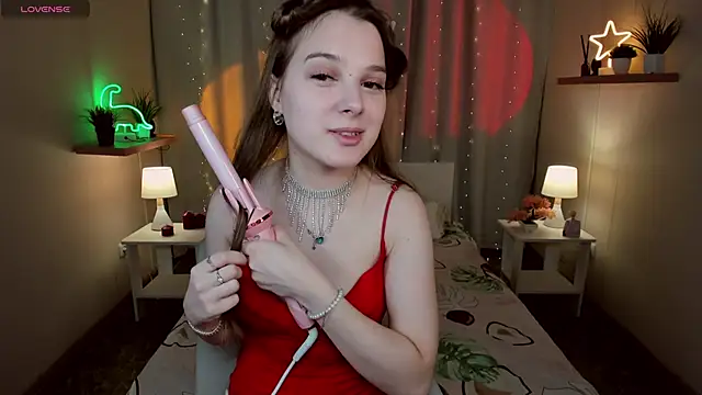 kaisajenner online show from February 27, 10:15 am