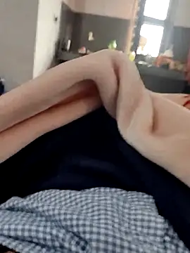 Snapshot of Hot_funky_boy chatting on December 21, 9:16 am Hot funky boy online show from December 21, 9:16 am