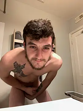 Snapshot of Codybugs0206 chatting on February 11, 4:22 am Codybugs0206 online show from February 11, 4:22 am