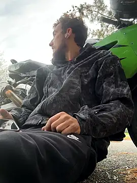 Snapshot of Codybugs0206 chatting on October 19, 9:48 pm Codybugs0206 online show from October 19, 9:48 pm