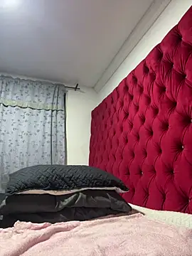 Snapshot of stefania_brunnett chatting on May 23, 3:01 am stefania brunnett online show from May 23, 3:01 am