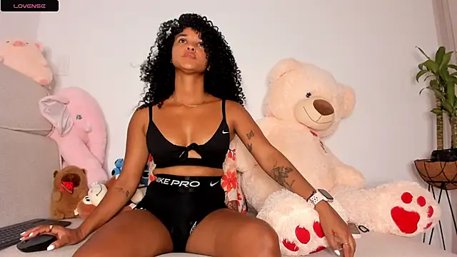 curly sweett1 online show from May 23, 3:01 am