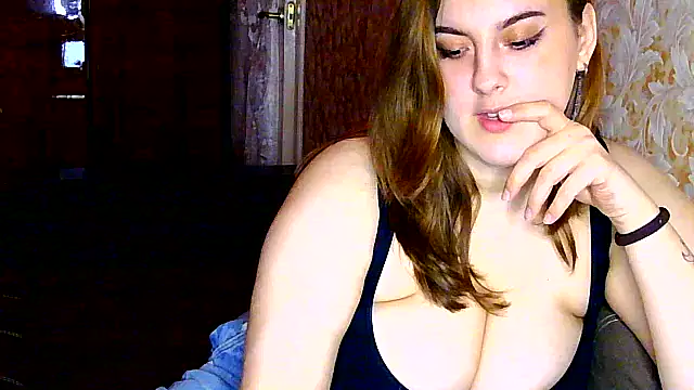 Snapshot of Maryaon chatting on March 12, 9:56 pm Maryaon online show from March 12, 9:56 pm