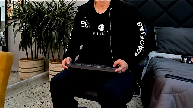 roan birkin online show from February 18, 7:43 pm