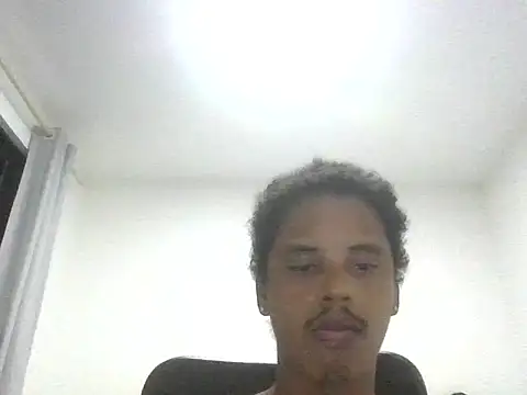 Snapshot of ONegodoce25 chatting on April 25, 8:28 pm ONegodoce25 online show from April 25, 8:28 pm