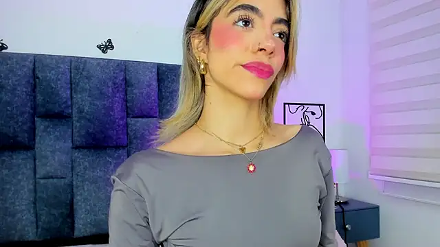 Snapshot of Violetta_Ficher chatting on February 2, 2:32 am Violetta Ficher online show from February 2, 2:32 am