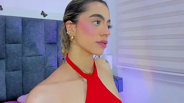 Snapshot of Violetta_Ficher chatting on March 3, 2:18 am Violetta Ficher online show from March 3, 2:18 am