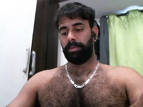 Snapshot of indianhairybull chatting on February 5, 12:27 pm indianhairybull online show from February 5, 12:27 pm
