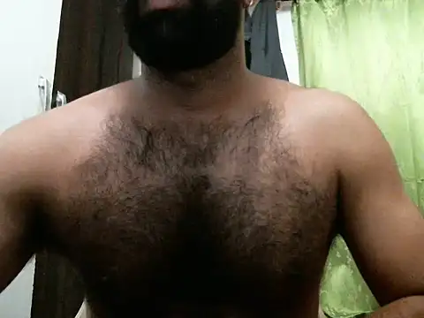 Snapshot of indianhairybull chatting on February 26, 5:53 am indianhairybull online show from February 26, 5:53 am