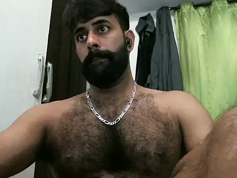 Snapshot of indianhairybull chatting on March 3, 12:37 pm indianhairybull online show from March 3, 12:37 pm