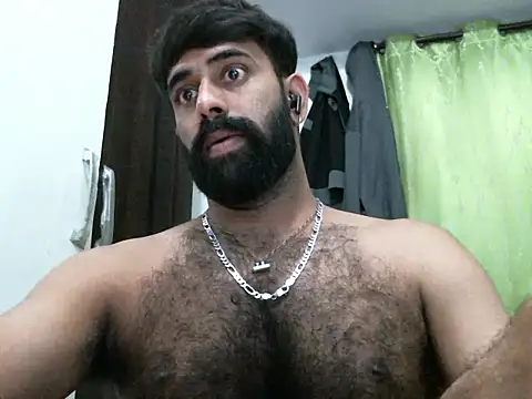 Snapshot of indianhairybull chatting on March 11, 12:28 pm indianhairybull online show from March 11, 12:28 pm
