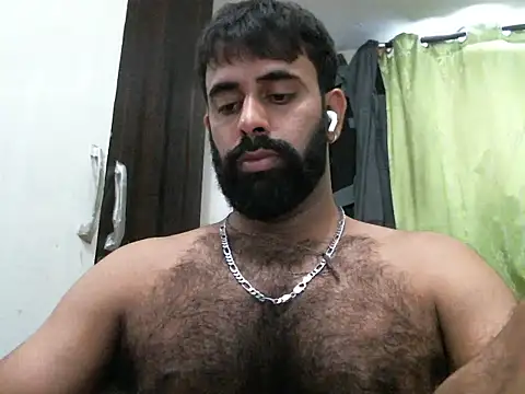 Snapshot of indianhairybull chatting on September 23, 4:48 am indianhairybull online show from September 23, 4:48 am