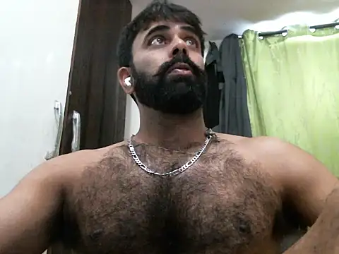 Snapshot of indianhairybull chatting on October 8, 4:54 am indianhairybull online show from October 8, 4:54 am