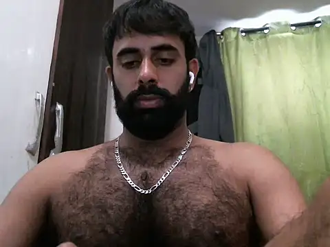 Snapshot of indianhairybull chatting on October 15, 4:34 am indianhairybull online show from October 15, 4:34 am