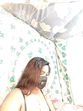 Snapshot of monekhan123 chatting on March 10, 5:39 pm monekhan123 online show from March 10, 5:39 pm