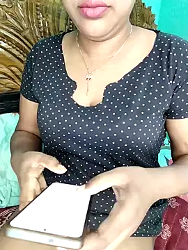 monekhan123 online show from December 5, 12:03 pm