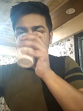 Snapshot of sethgamble000777 chatting on February 26, 8:59 am sethgamble000777 online show from February 26, 8:59 am