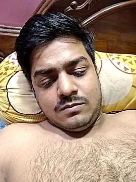 Snapshot of sethgamble000777 chatting on April 16, 3:07 am sethgamble000777 online show from April 16, 3:07 am
