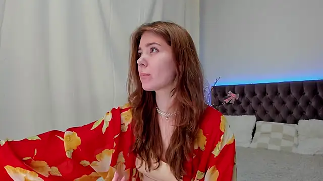 Snapshot of Ella_Mayers chatting on February 16, 3:04 am Ella Mayers online show from February 16, 3:04 am