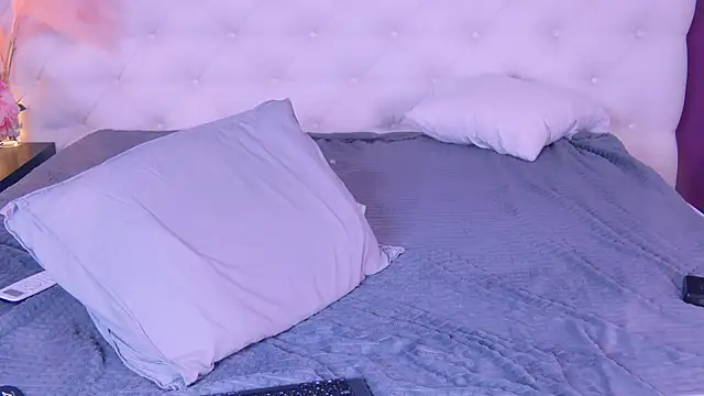 Snapshot of just_gay_ chatting on March 15, 7:38 pm just gay online show from March 15, 7:38 pm