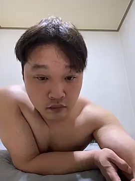 offwhite777 online show from February 23, 8:22 pm