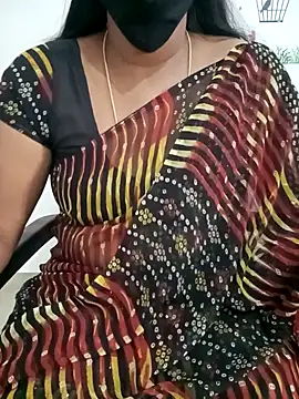 Snapshot of Tamil_Meera12 chatting on February 5, 4:06 am Tamil Meera12 online show from February 5, 4:06 am