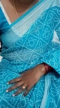 Snapshot of Tamil_Meera12 chatting on February 6, 11:43 am Tamil Meera12 online show from February 6, 11:43 am