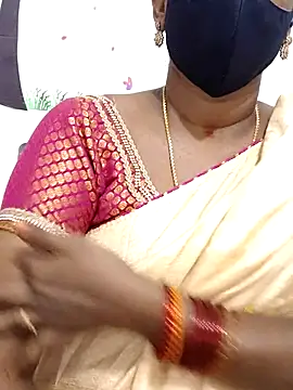 Snapshot of Tamil_Meera12 chatting on September 13, 10:37 am Tamil Meera12 online show from September 13, 10:37 am